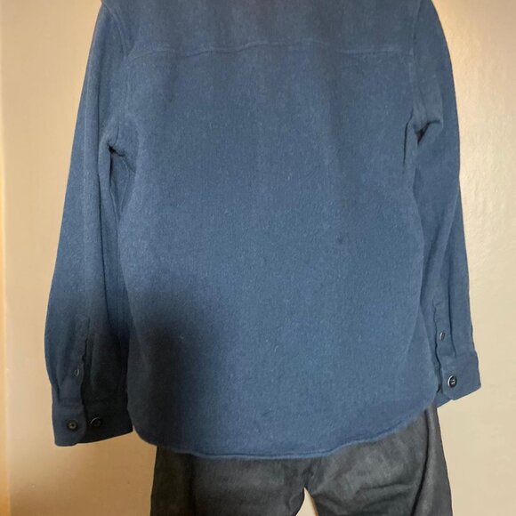 Helly Hansen Shirt – Great for Tough Weather! - Picture 4 of 10